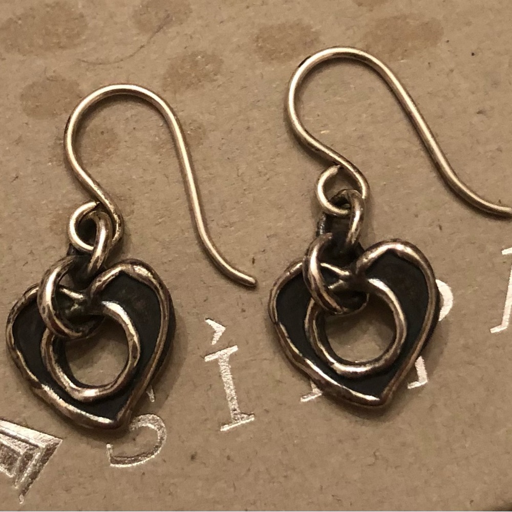 Silpada Artisan Oxidized Sterling Silver Cutout Heart Dangle Earrings W1912 - Picture 6 of 16
